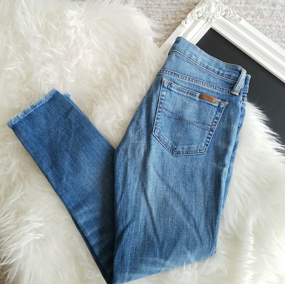 tompkins skinny crop